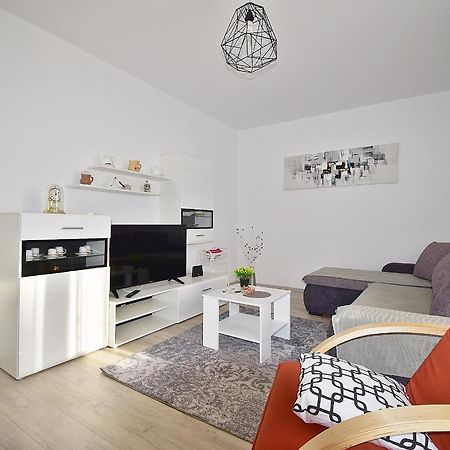 Apartment Navy Near The Beach Pula Zewnętrze zdjęcie